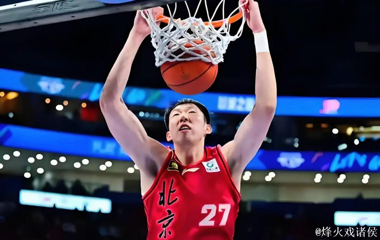 在场上赢35分!周琦面对老东家真卖力,球迷:没有一点放水 在场上赢35分!周琦面对老东家真卖力,球迷:没有一点放水