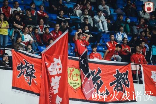 这场足以载入史册的对决没有输家:斩获胜利的是球迷 这场足以载入史册的对决没有输家:斩获胜利的是球迷